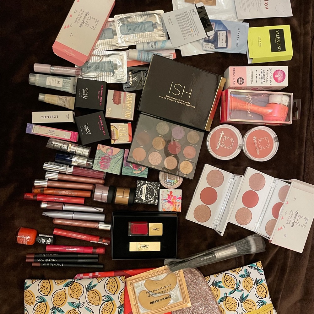 New 55 pieces make up lot ipsy boxy fabfitfun